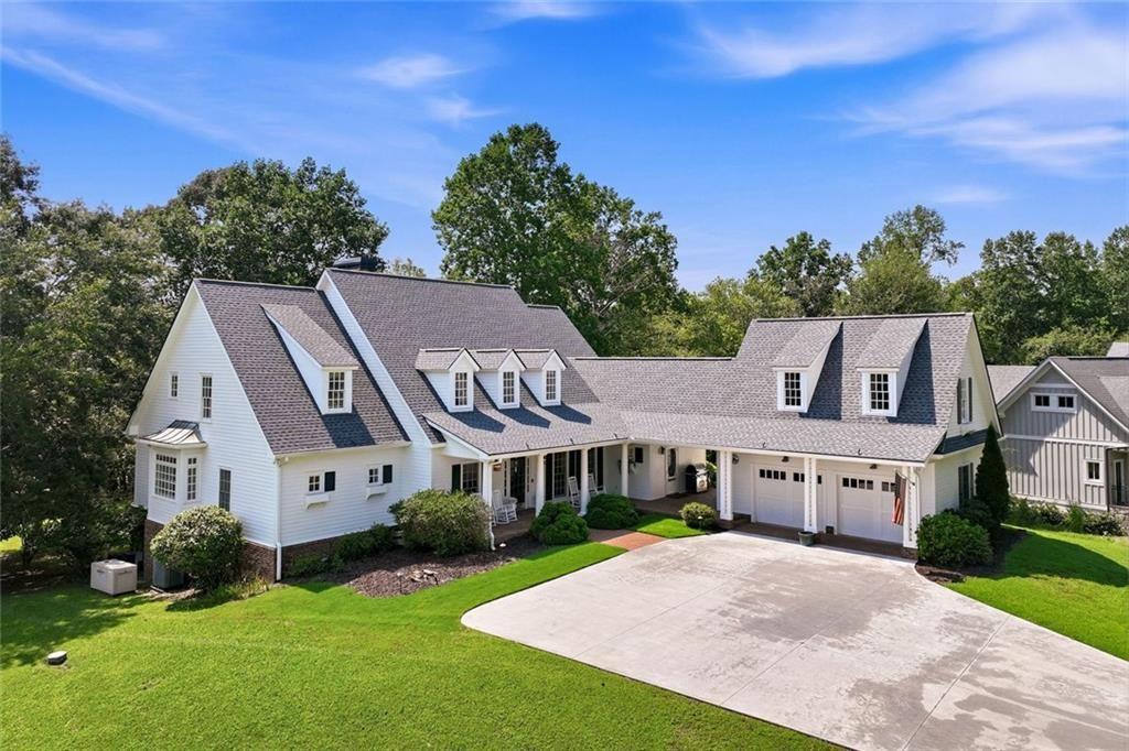 53 Winterhawk Cove Property Photo 4