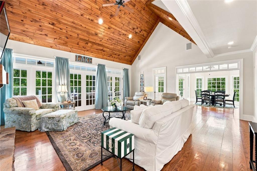 53 Winterhawk Cove Property Photo 32