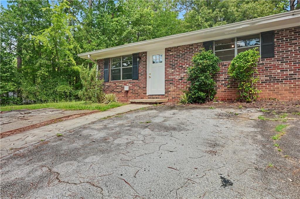 9223 Westview Drive Sw Property Photo 2