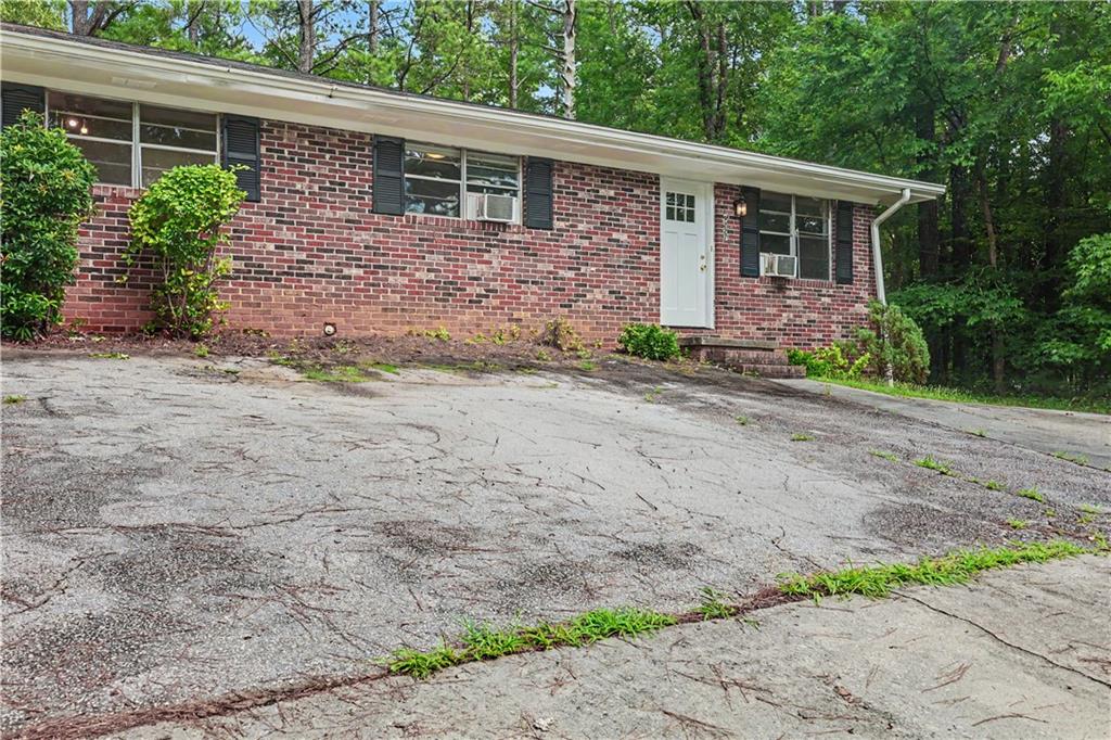 9223 Westview Drive Sw Property Photo 3