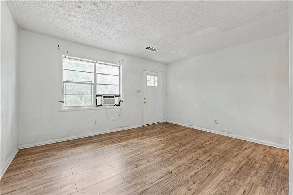 9223 Westview Drive Sw Property Photo 6