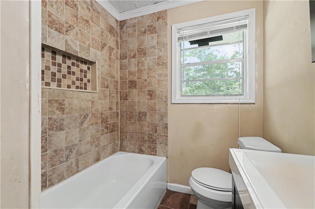 9223 Westview Drive Sw Property Photo 11