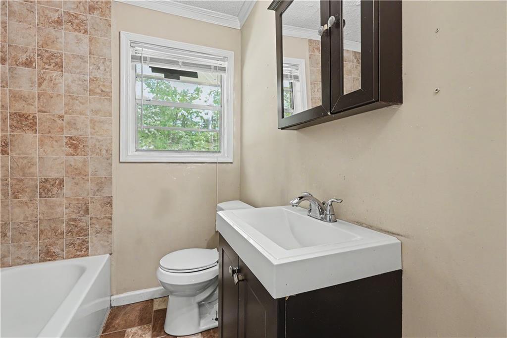 9223 Westview Drive Sw Property Photo 12