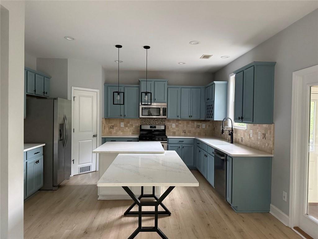 7819274 Property Photo 15