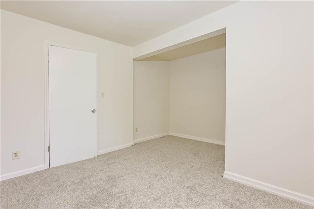 192 Sun Valley Drive Property Photo 12