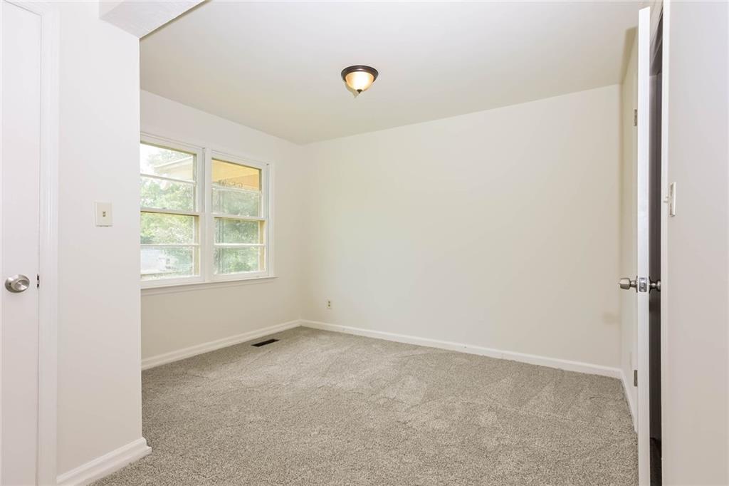 192 Sun Valley Drive Property Photo 14