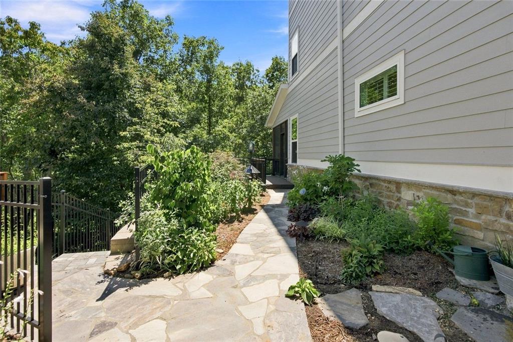 110 Sunset Peak Court Property Photo 43