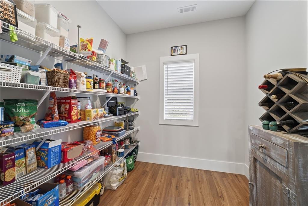 302 Savannah Drive Property Photo 15