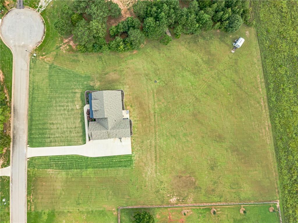 302 Savannah Drive Property Photo 33