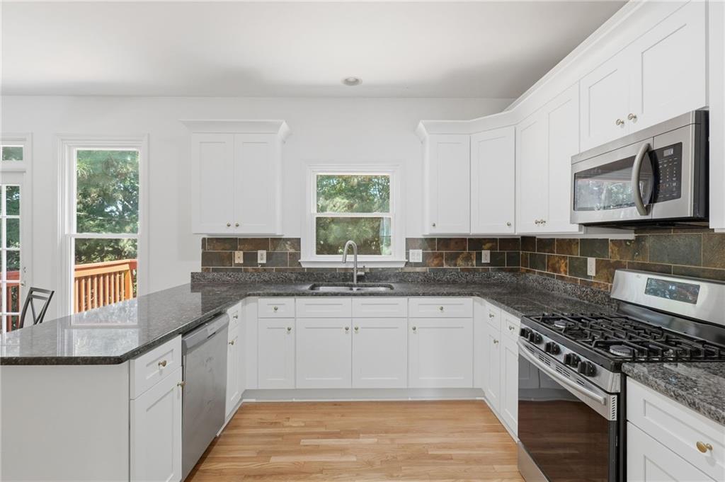 7819309 Property Photo 11