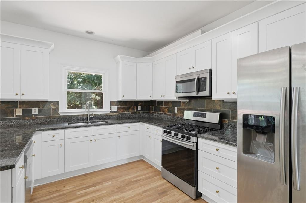 7819309 Property Photo 12