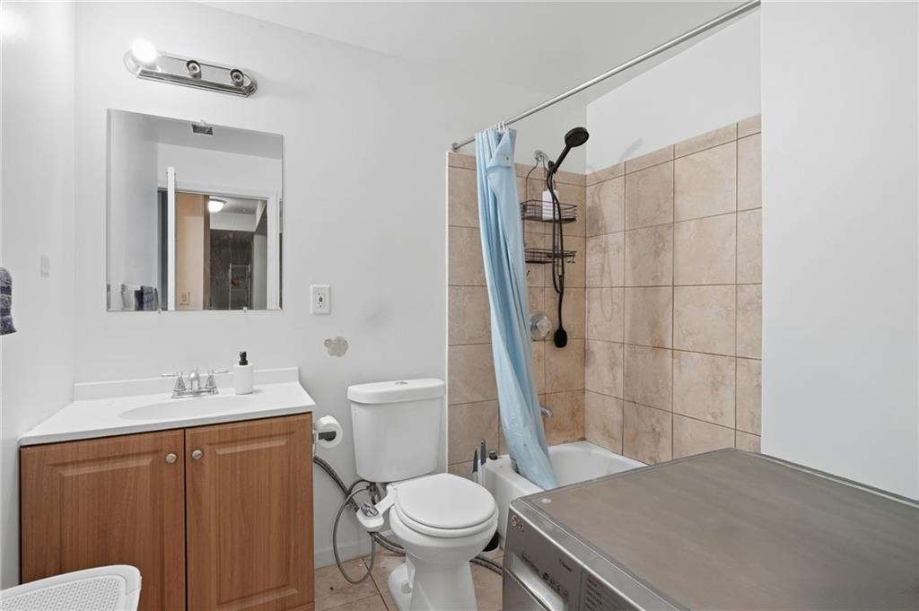 7819309 Property Photo 26