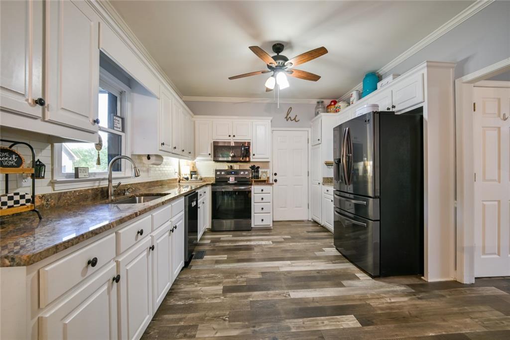 1940 Harvest Way Property Photo 17