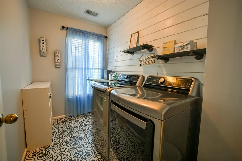 1940 Harvest Way Property Photo 41