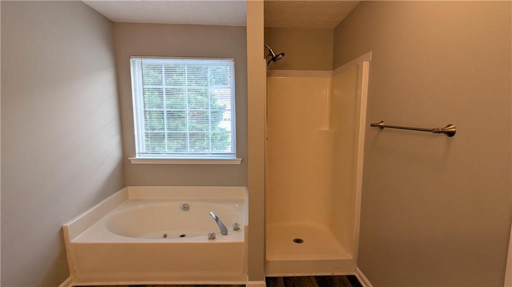 7819339 Property Photo 26