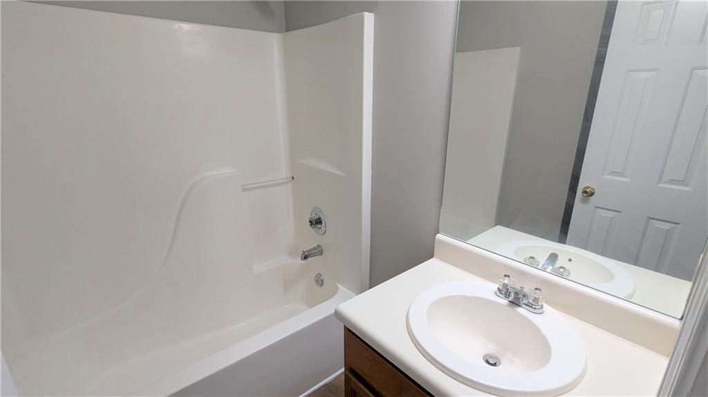 7819339 Property Photo 30