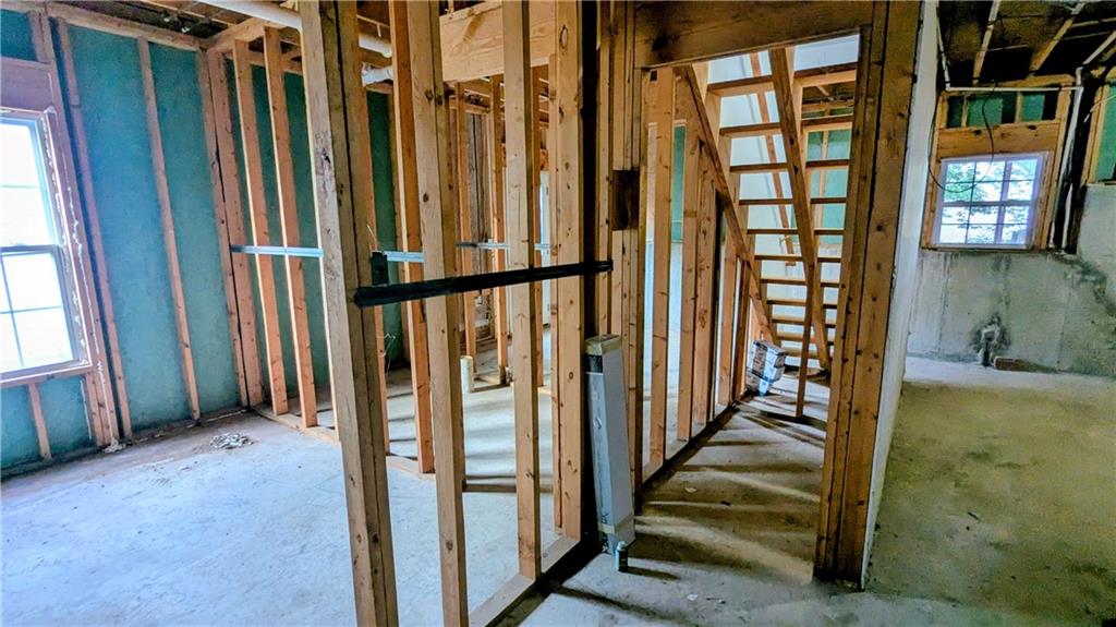 7819339 Property Photo 41