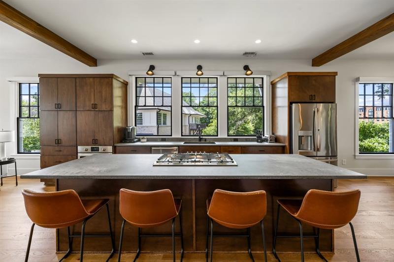 100 Glasgow Lane Property Photo 10