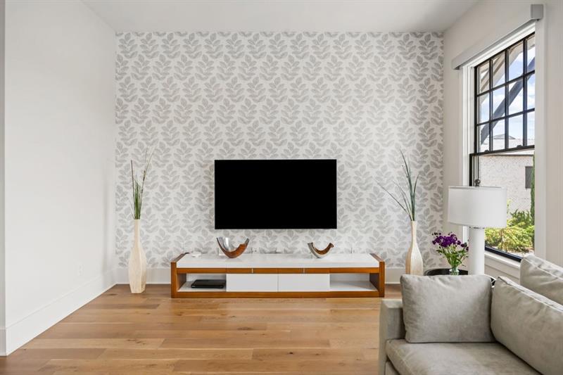 100 Glasgow Lane Property Photo 19