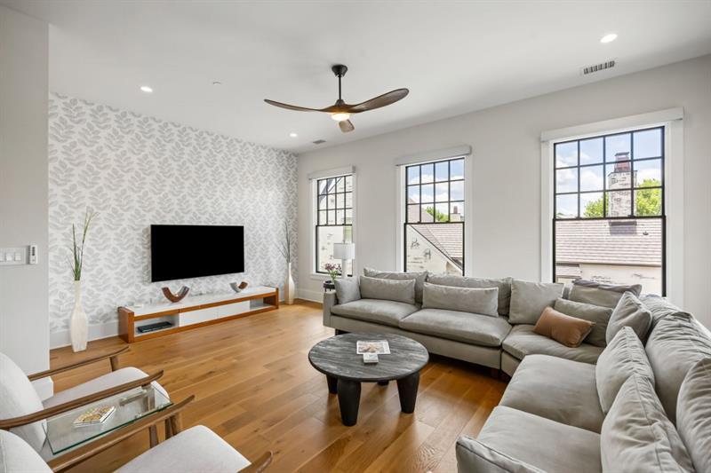 100 Glasgow Lane Property Photo 20