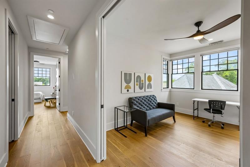 100 Glasgow Lane Property Photo 32