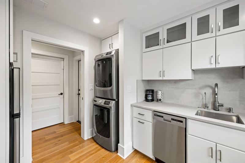 100 Glasgow Lane Property Photo 49