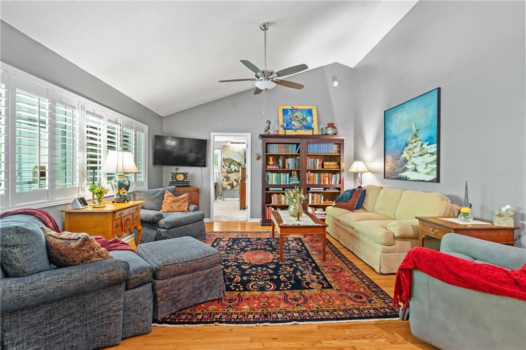 205 Walnut Springs Road Property Photo 10