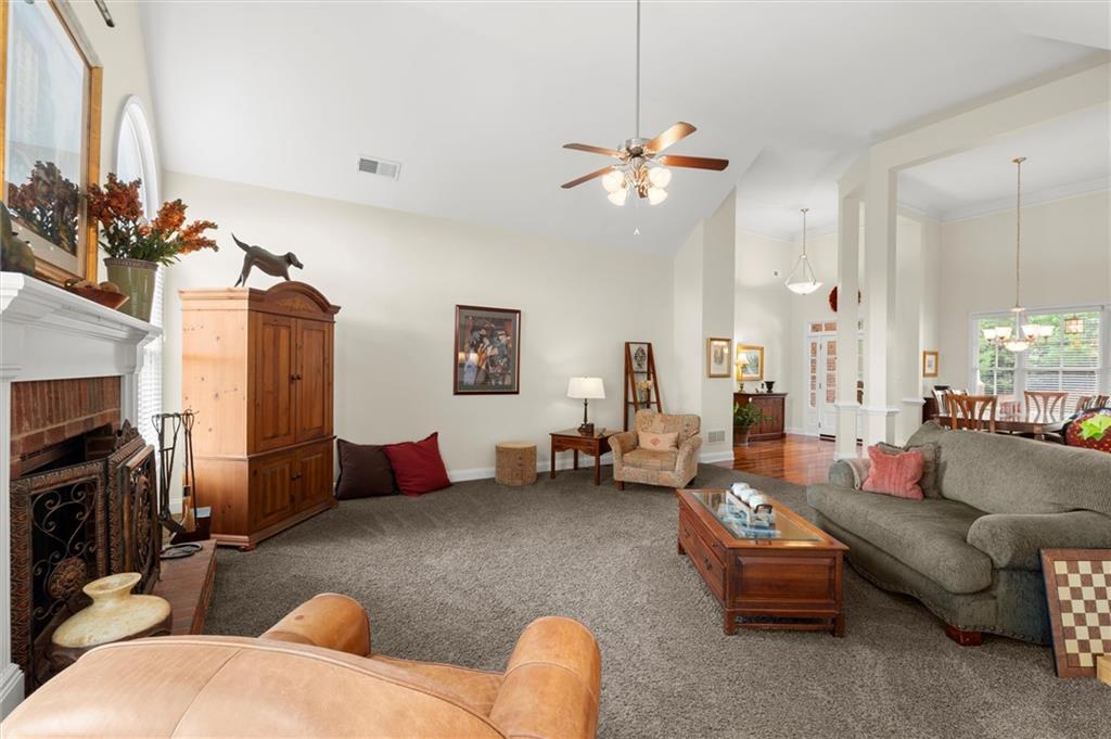 328 Kingsford Crossing Property Photo 18