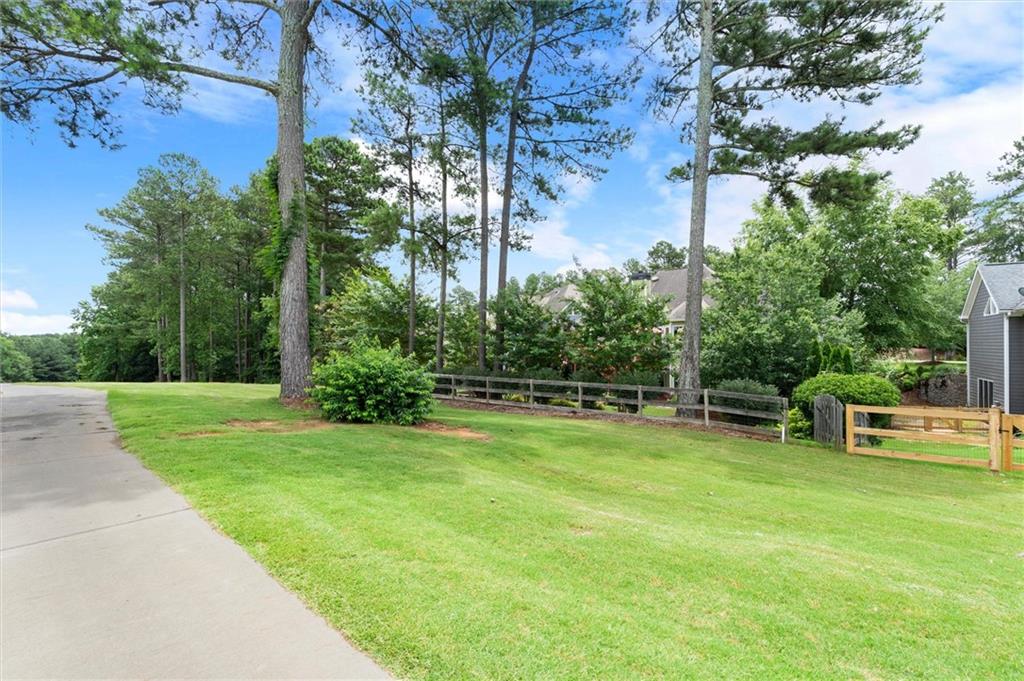 328 Kingsford Crossing Property Photo 69