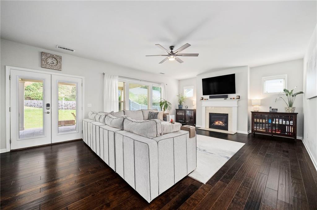 2085 Poplar Ridge Place Property Photo 3