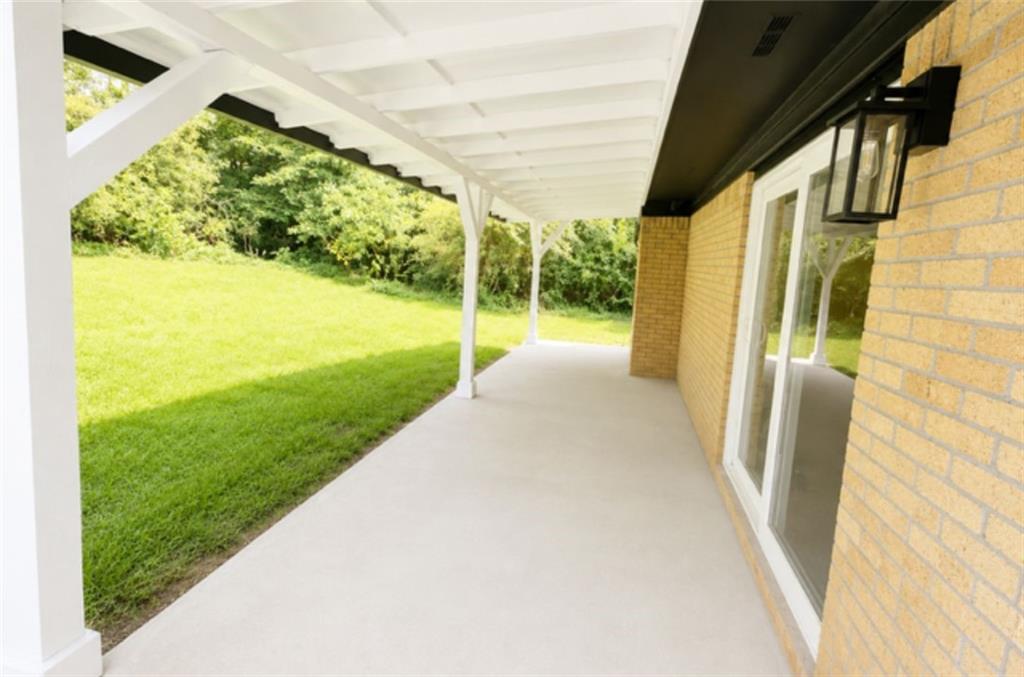 1765 Highpoint Road Property Photo 8