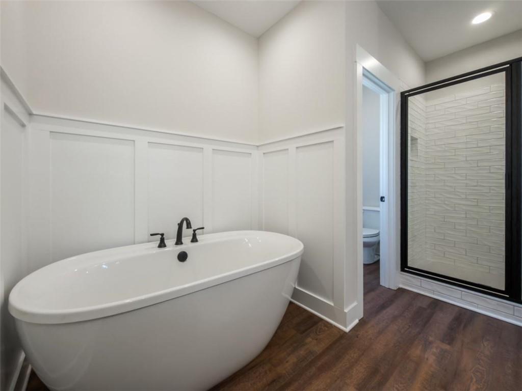 345 Woodfin Way Property Photo 26