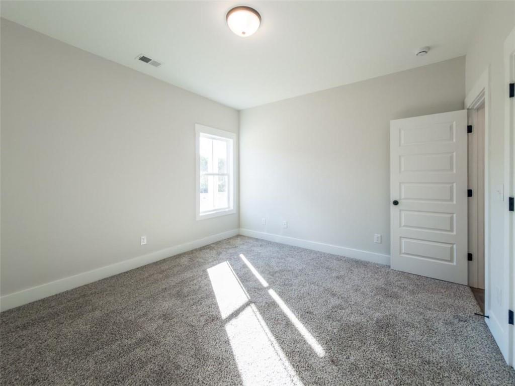 345 Woodfin Way Property Photo 33