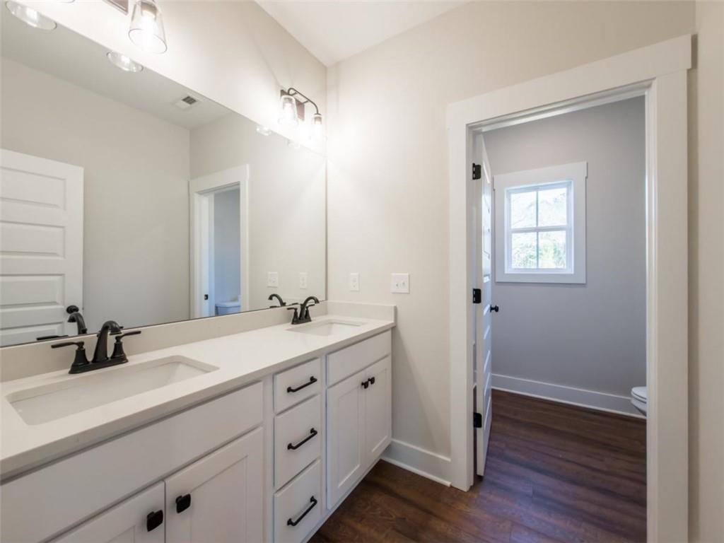 345 Woodfin Way Property Photo 36