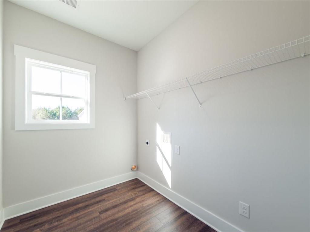 345 Woodfin Way Property Photo 40