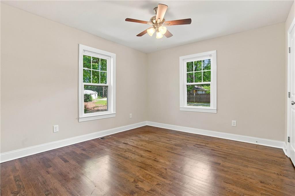 932 Sharon Circle Se Property Photo 21