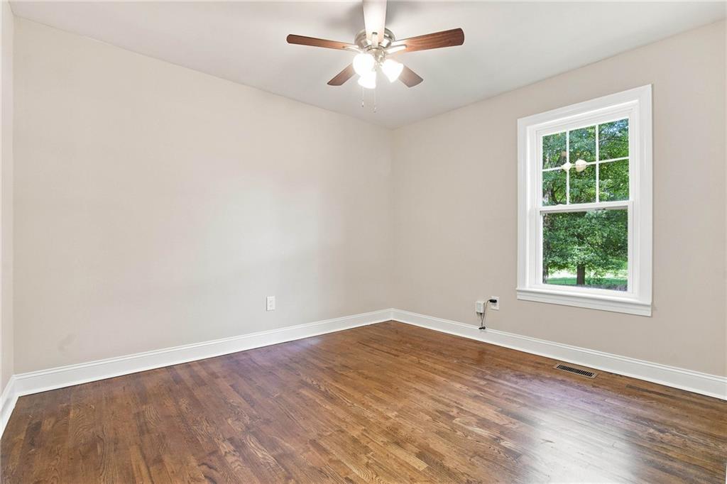 932 Sharon Circle Se Property Photo 24