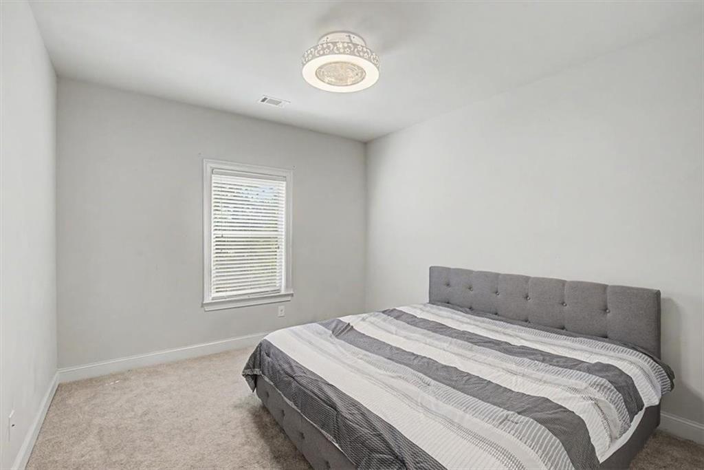 325 Hillgrove Drive Property Photo 15