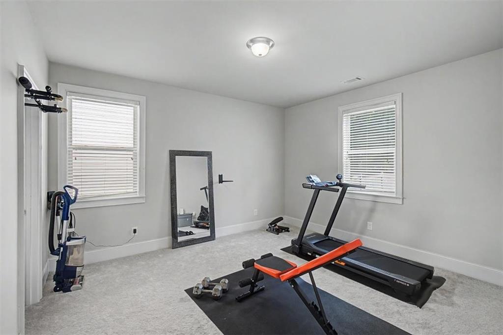325 Hillgrove Drive Property Photo 27