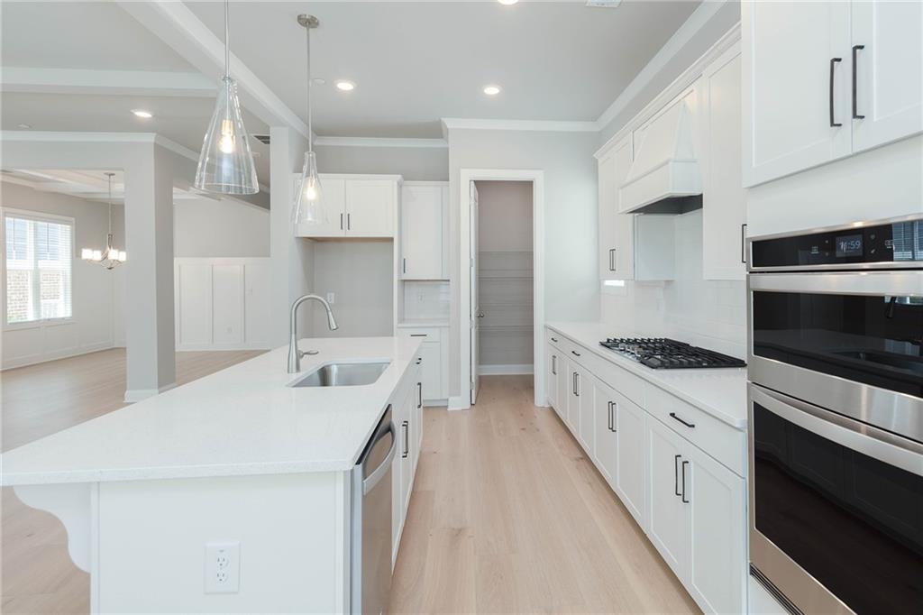 5635 Meadowstone Walk Property Photo 10