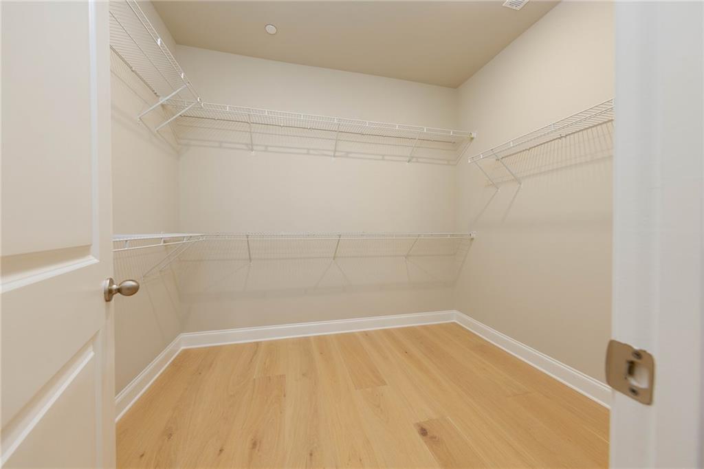 5635 Meadowstone Walk Property Photo 23