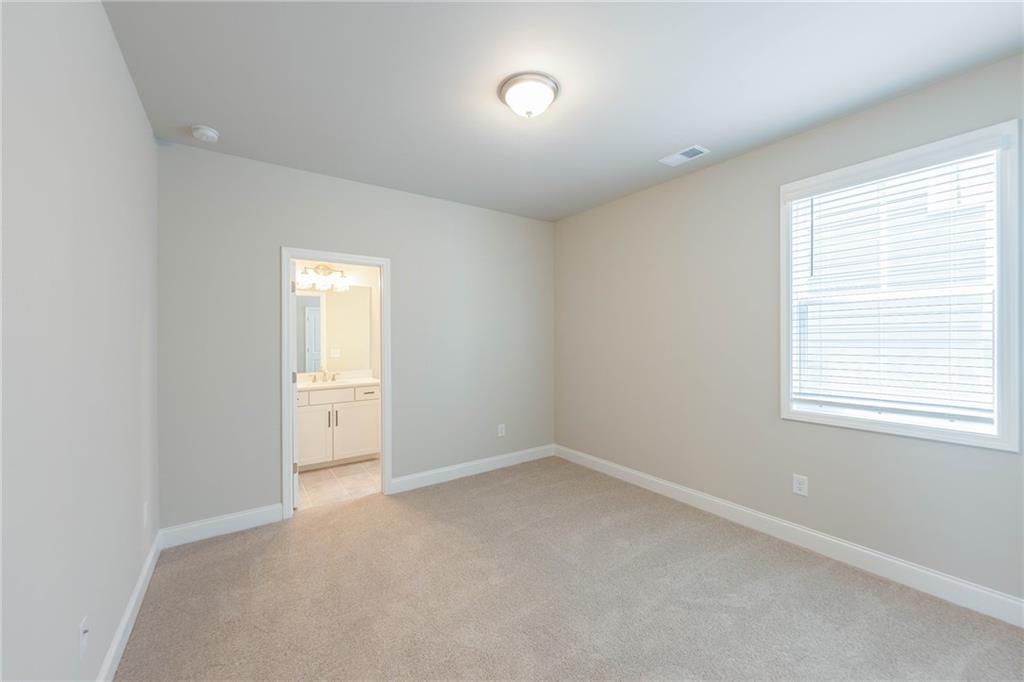5635 Meadowstone Walk Property Photo 25