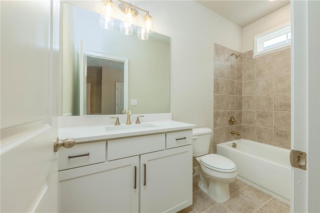 5635 Meadowstone Walk Property Photo 27