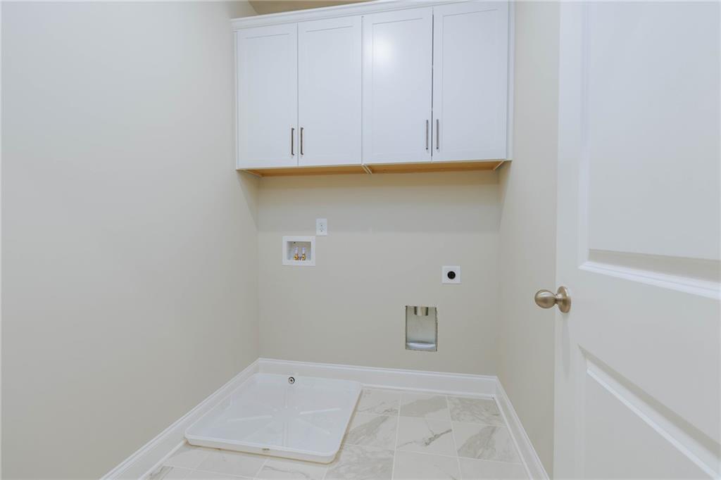5635 Meadowstone Walk Property Photo 29