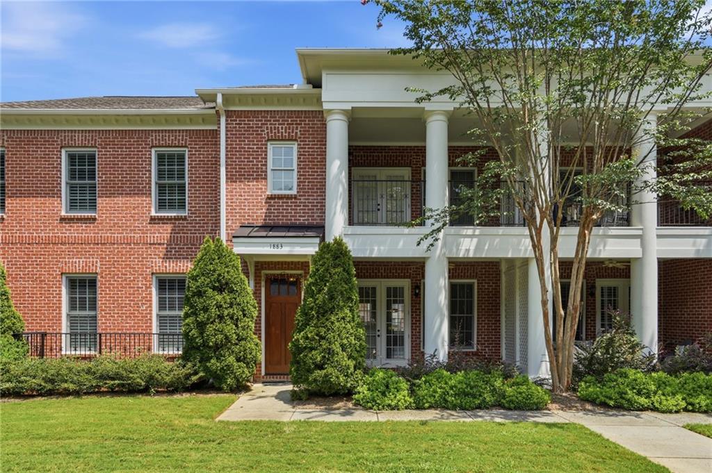 1883 Manor Estate Property Photo 1