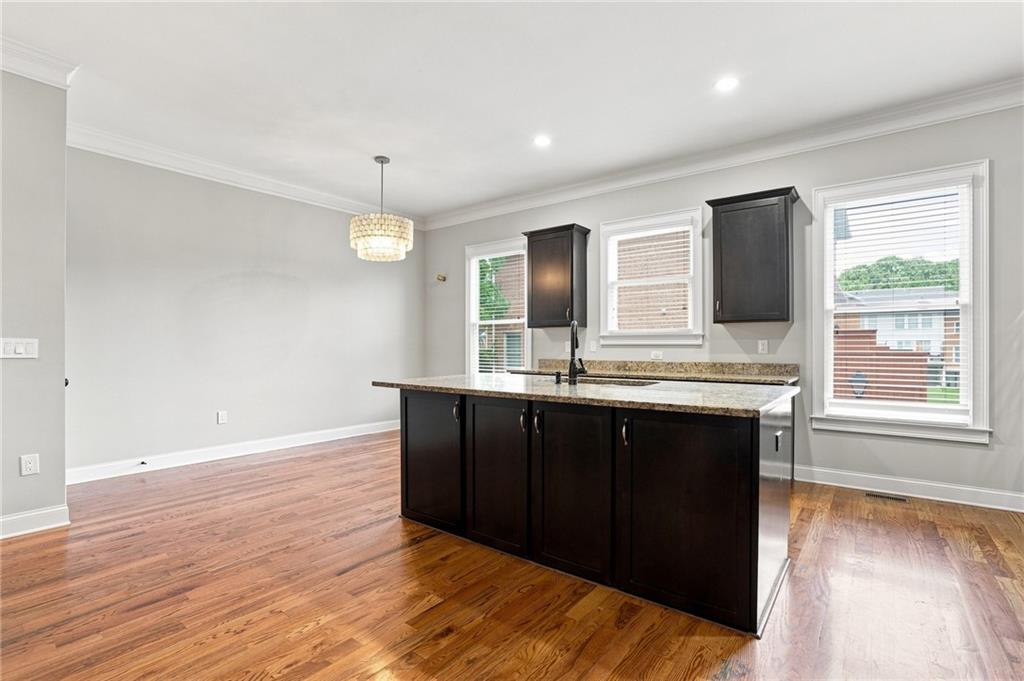1883 Manor Estate Property Photo 11