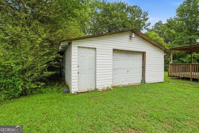 10 Betty K Avenue Property Photo 21