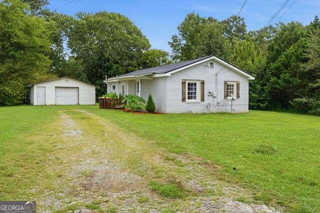 10 Betty K Avenue Property Photo 28
