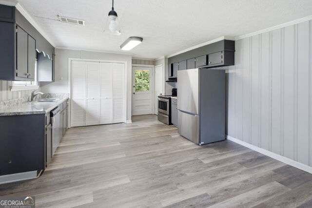 10 Betty K Avenue Property Photo 40