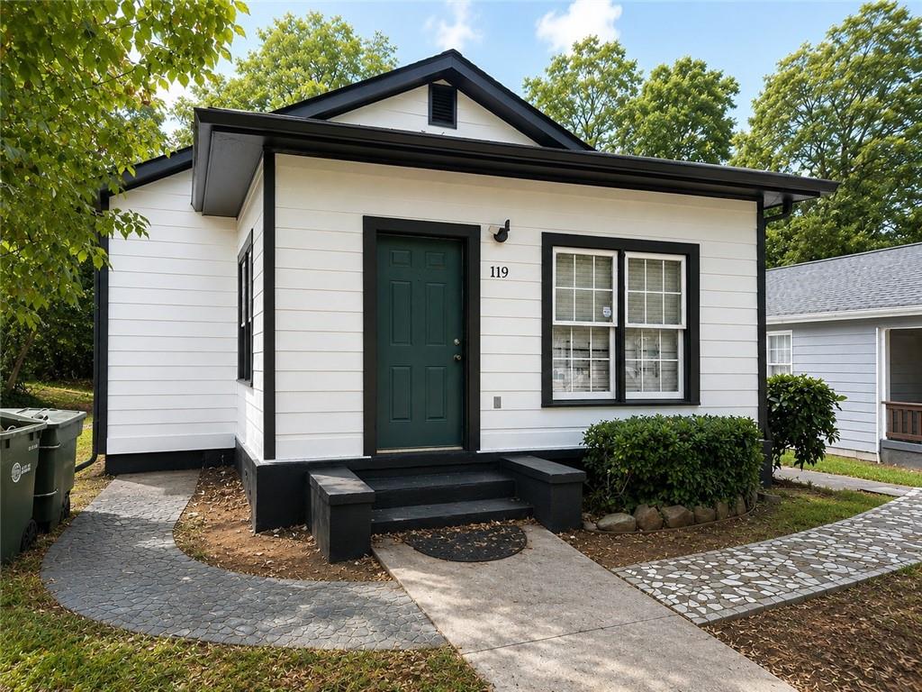 119 Ozone Street Sw Property Photo 1